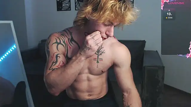 Snapshot of Brendan__Piks chatting on October 15, 2:50 pm Brendan Piks online show from October 15, 2:50 pm