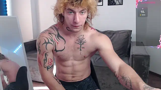 Snapshot of Brendan__Piks chatting on October 25, 9:50 am Brendan Piks online show from October 25, 9:50 am