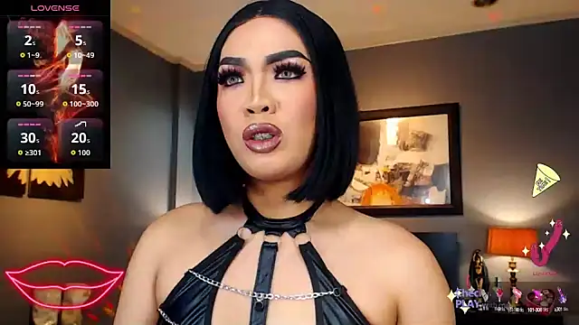 Snapshot of FridaHumphrey chatting on September 20, 5:03 pm FridaHumphrey online show from September 20, 5:03 pm