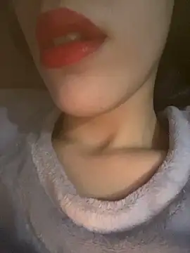 Mimisixo online show from November 18, 11:15 pm