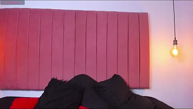 Snapshot of ana_foxi chatting on November 25, 7:36 pm ana foxi online show from November 25, 7:36 pm