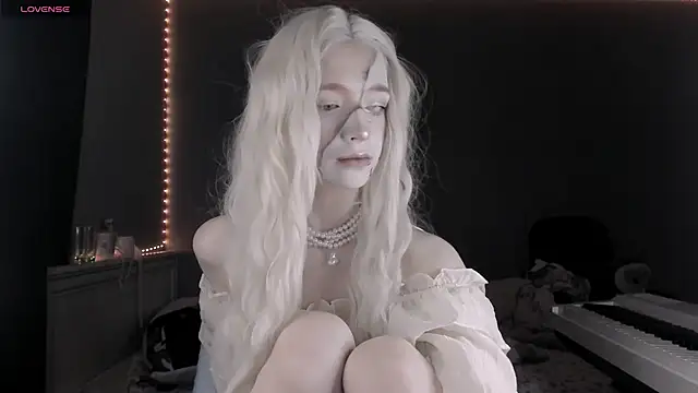 Snapshot of MelissaReis chatting on October 31, 4:19 pm MelissaReis online show from October 31, 4:19 pm