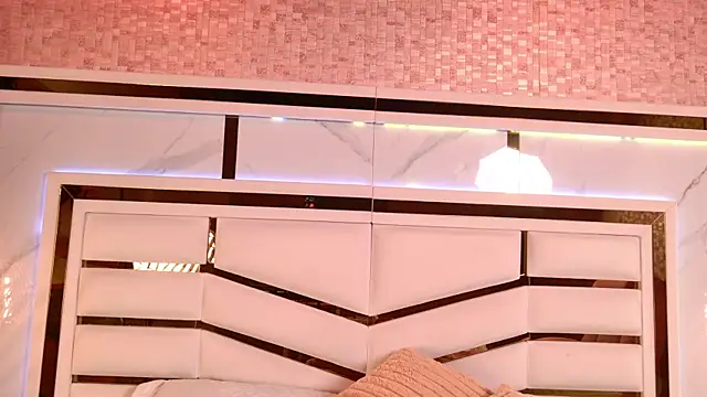 ambar rosse25 online show from October 14, 11:33 am