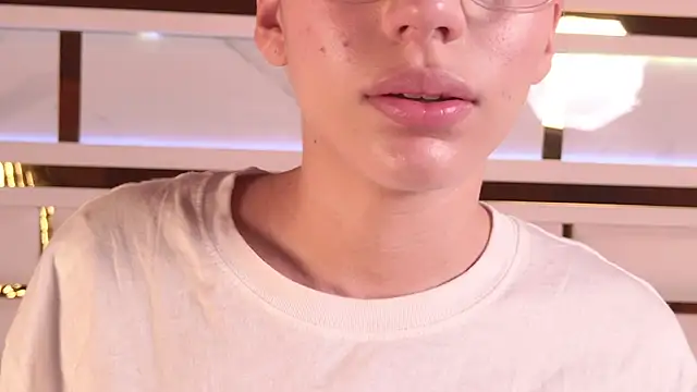 ambar rosse25 online show from October 15, 11:32 am