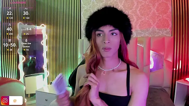 LIHIAN TAY online show from November 9, 4:11 am