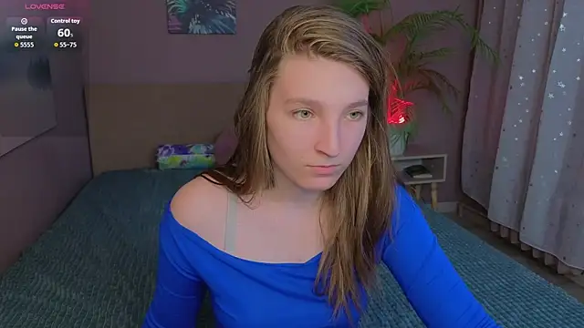 Snapshot of Mia_Myles chatting on October 16, 10:16 am Mia Myles online show from October 16, 10:16 am