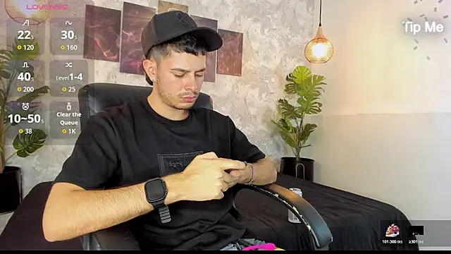 nils saint online show from November 14, 8:29 pm