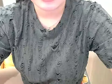 Zhi  2k6 online show from October 3, 5:21 pm