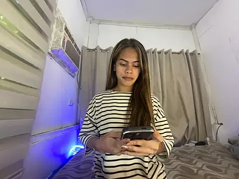 serpenthena goddess online show from October 24, 4:42 am