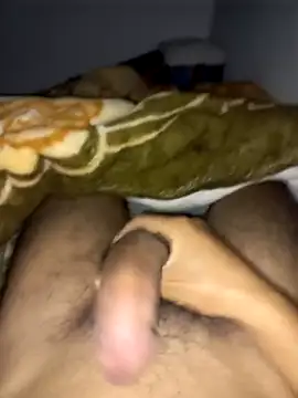 Snapshot of amin20cm chatting on November 18, 10:36 pm amin20cm online show from November 18, 10:36 pm