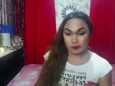 Snapshot of glamorousaMHARGA chatting on October 31, 3:46 pm glamorousaMHARGA online show from October 31, 3:46 pm