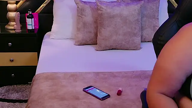 KiimBrooks online show from September 23, 11:24 am