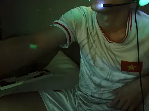 boyhigh1997 online show from September 23, 4:04 am