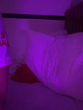 boyhigh1997 online show from September 28, 5:24 am