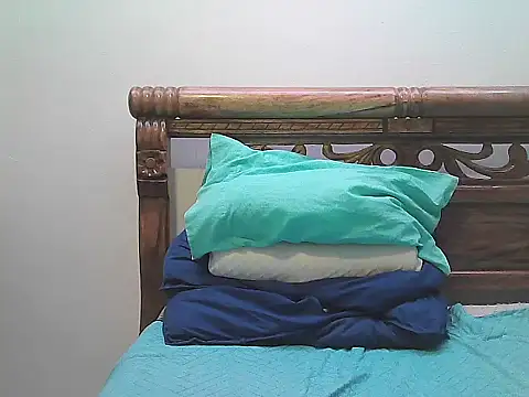 morenocabro10 online show from September 24, 8:23 pm