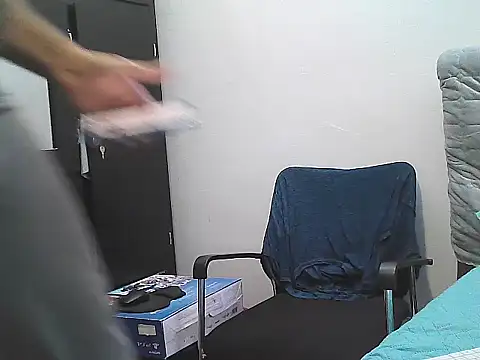 morenocabro10 online show from October 18, 5:25 pm