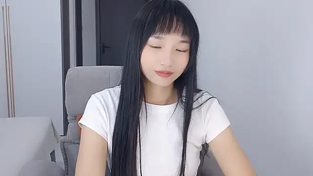 Snapshot of Lisa-3333 chatting on October 12, 1:54 pm Lisa-3333 online show from October 12, 1:54 pm