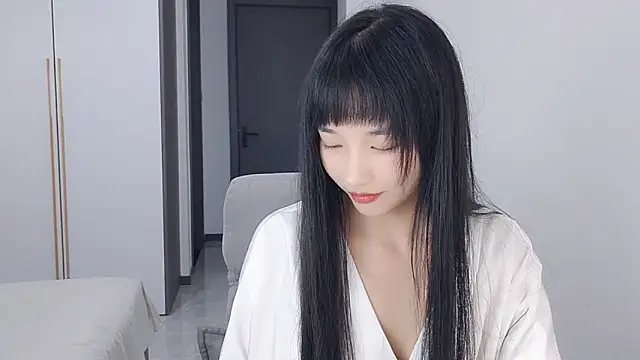 Snapshot of Lisa-3333 chatting on October 13, 2:17 pm Lisa-3333 online show from October 13, 2:17 pm