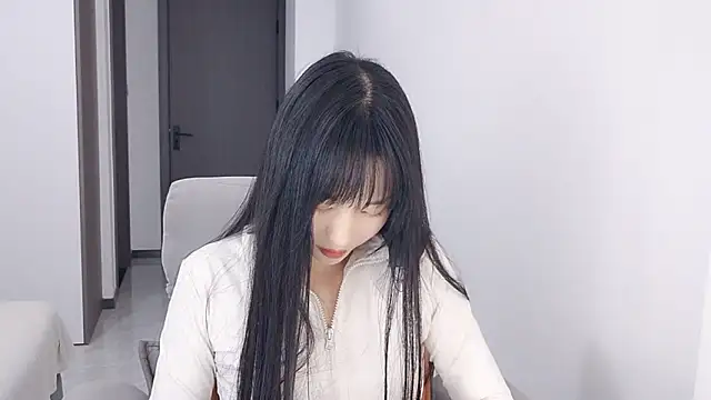 Snapshot of Lisa-3333 chatting on November 25, 12:49 pm Lisa-3333 online show from November 25, 12:49 pm