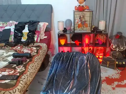 Lustfulcassy online show from November 4, 12:43 am