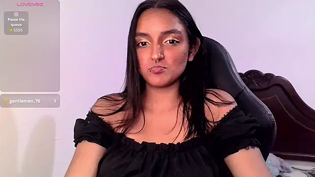 Snapshot of Ari_20_ chatting on September 30, 10:26 pm Ari 20 online show from September 30, 10:26 pm