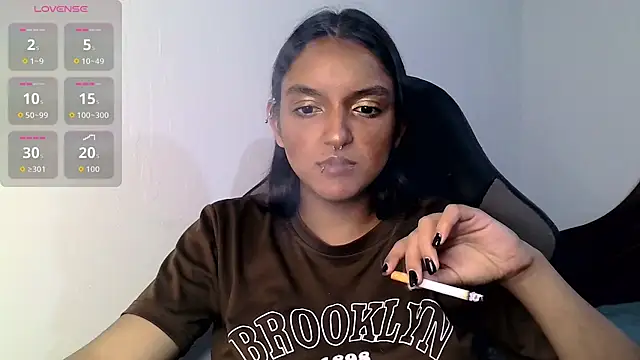 Snapshot of Ari_20_ chatting on October 5, 3:16 am Ari 20 online show from October 5, 3:16 am