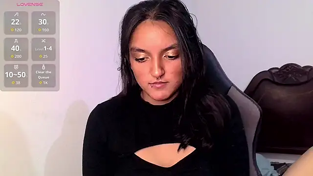 Snapshot of Ari_20_ chatting on October 8, 7:11 pm Ari 20 online show from October 8, 7:11 pm