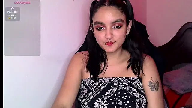 Snapshot of Ari_20_ chatting on November 5, 11:49 pm Ari 20 online show from November 5, 11:49 pm