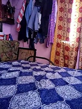 Cut ragni online show from September 22, 6:15 am