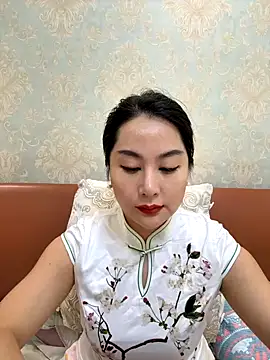 Snapshot of Candice888 chatting on October 27, 10:30 am Candice888 online show from October 27, 10:30 am