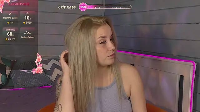 Snapshot of Crystal_Jull chatting on September 12, 11:43 am Crystal Jull online show from September 12, 11:43 am