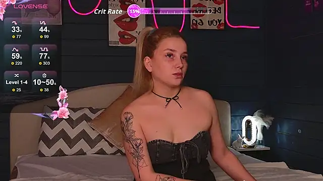 Snapshot of Crystal_Jull chatting on October 30, 1:45 pm Crystal Jull online show from October 30, 1:45 pm