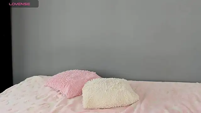 Snapshot of AntonellaaRossii chatting on September 21, 2:08 pm AntonellaaRossii online show from September 21, 2:08 pm