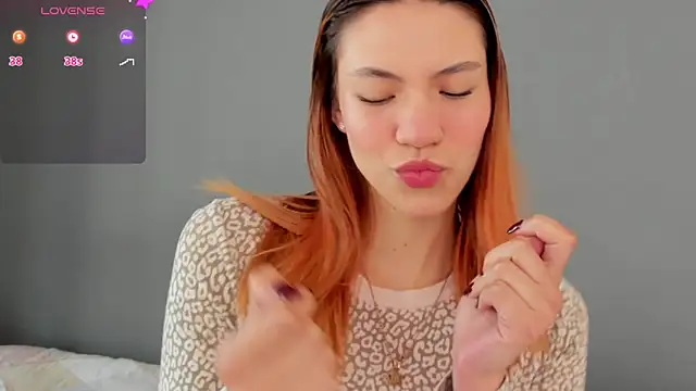 Snapshot of AntonellaaRossii chatting on October 9, 1:09 pm AntonellaaRossii online show from October 9, 1:09 pm