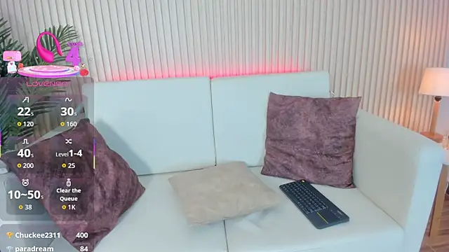 Tania 77  online show from October 8, 7:22 pm