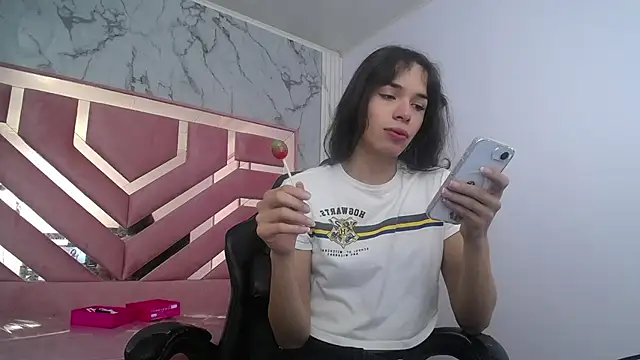 Snapshot of Mia_swift_ch chatting on November 7, 2:22 am Mia swift ch online show from November 7, 2:22 am