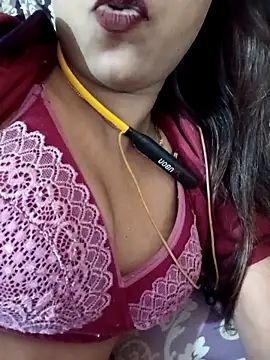 Snapshot of payalsharma95 chatting on October 1, 4:24 pm payalsharma95 online show from October 1, 4:24 pm