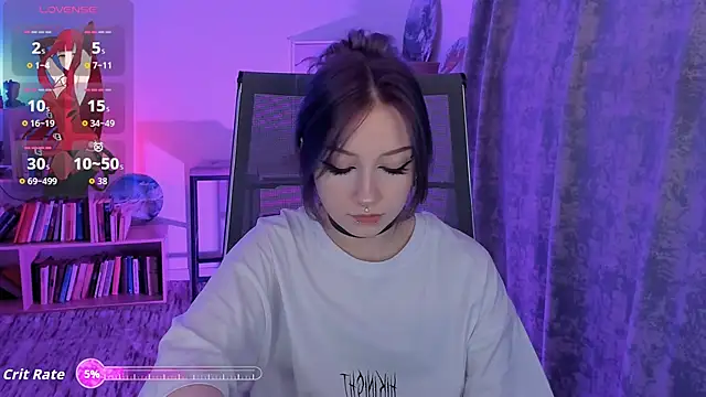 LiliLuna online show from October 10, 10:47 am