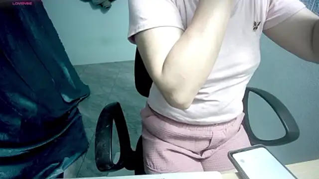 Snapshot of _Sara_768 chatting on November 7, 7:52 am Sara 768 online show from November 7, 7:52 am