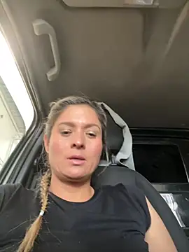 Snapshot of linda-mature43 chatting on November 8, 3:45 pm linda-mature43 online show from November 8, 3:45 pm