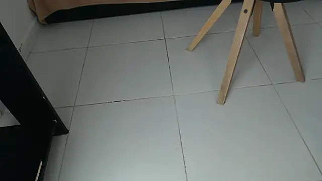 Michellee 20 online show from October 10, 1:32 pm