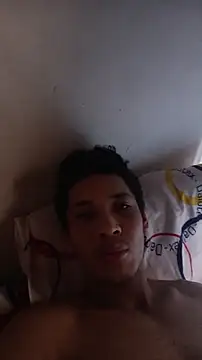 Snapshot of RuiMaddoox chatting on November 2, 5:37 pm RuiMaddoox online show from November 2, 5:37 pm