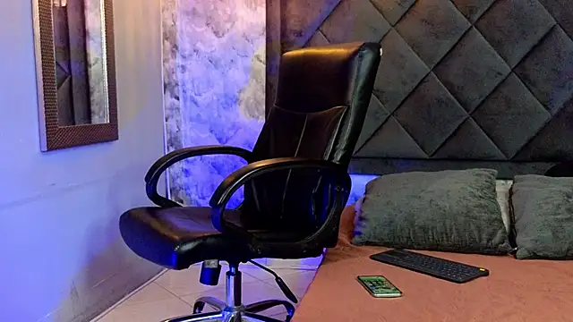 Apolo rousse1 online show from September 17, 8:54 pm