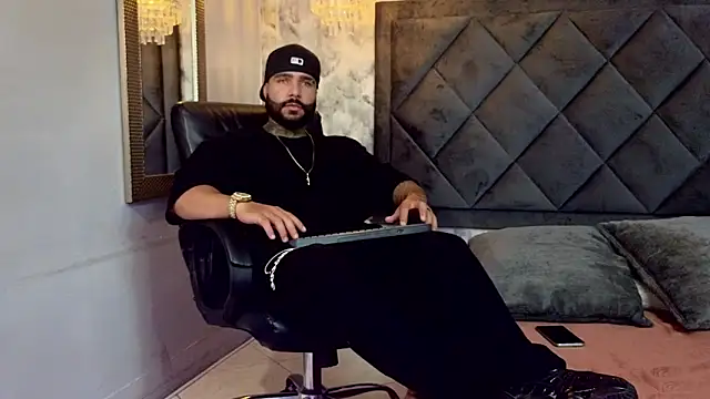 Apolo rousse1 online show from September 23, 9:07 pm