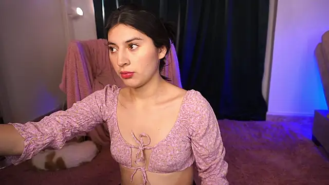 Auralea online show from September 11, 3:28 am