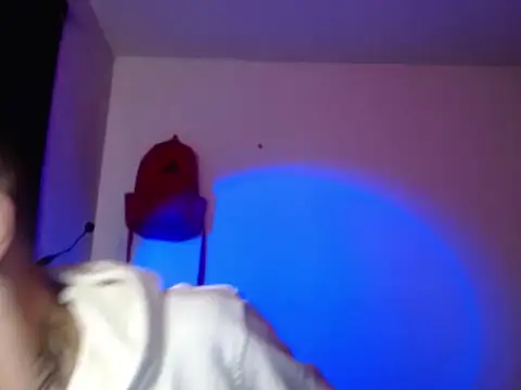 Snapshot of xalejo_max chatting on October 12, 10:31 pm xalejo max online show from October 12, 10:31 pm