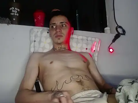 Snapshot of xalejo_max chatting on October 21, 2:07 pm xalejo max online show from October 21, 2:07 pm