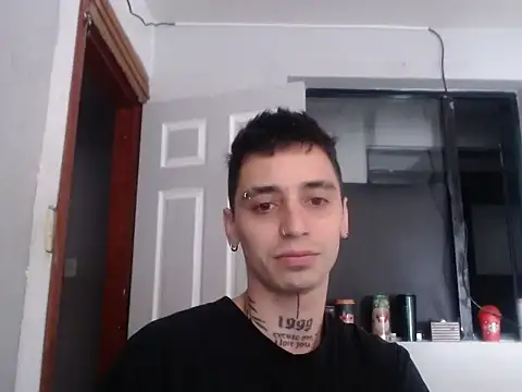 Snapshot of xalejo_max chatting on November 22, 7:02 pm xalejo max online show from November 22, 7:02 pm