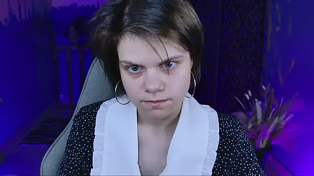 EllieMurler online show from September 23, 9:12 am