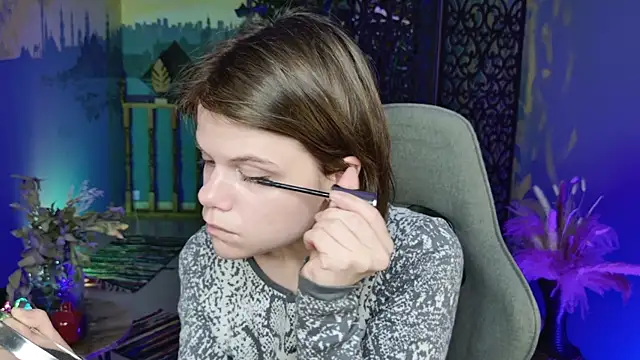 EllieMurler online show from October 2, 9:16 am